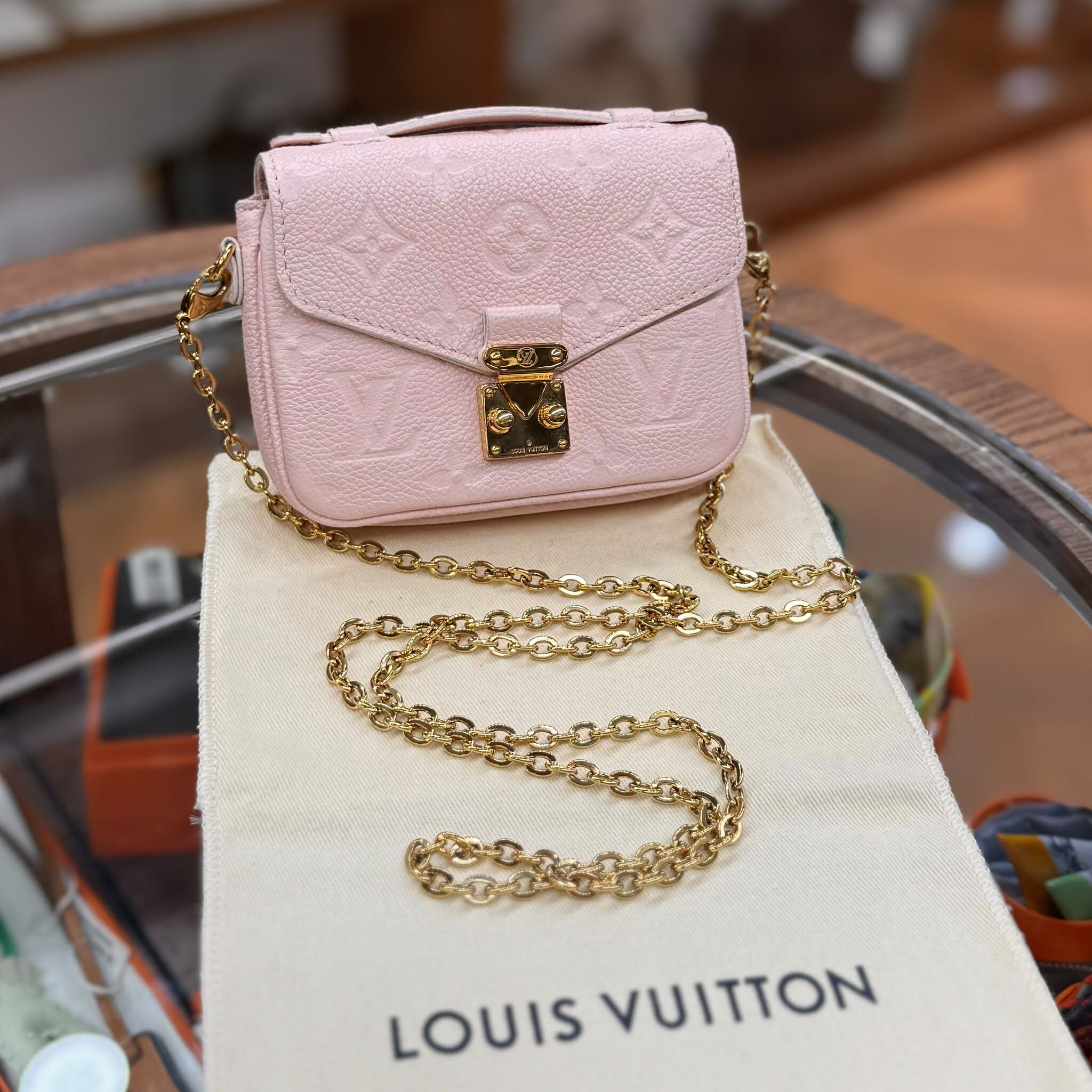 92%NEW USED LV MICRO METIS 櫻花粉迷你郵差包 芯片款 M81389