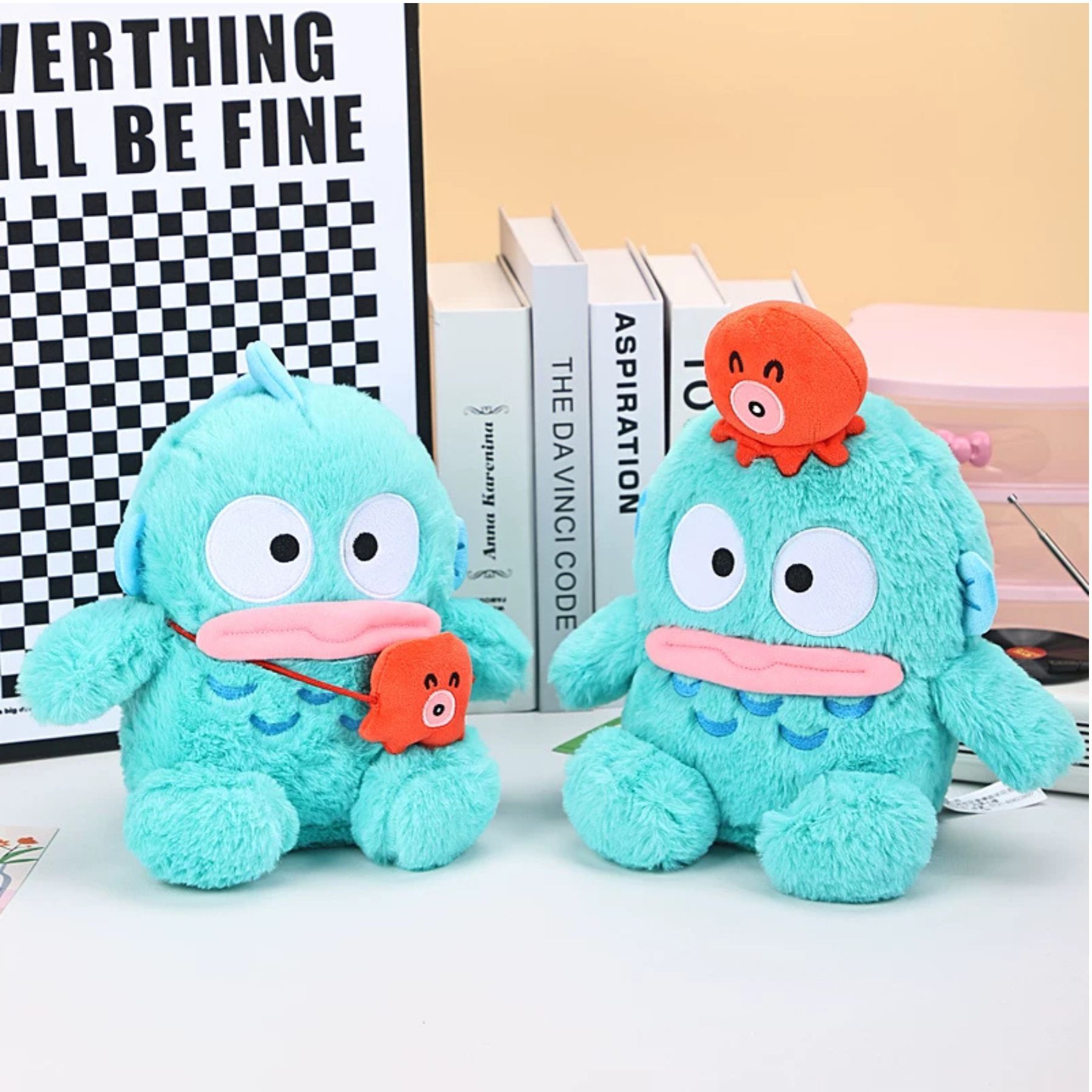 水怪 Sanrio 毛絨公仔抱枕