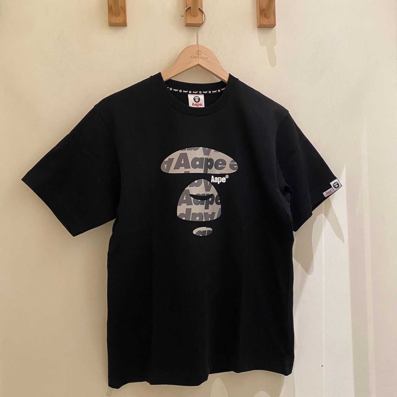 Aape 字母印花反光短T M1450XXQ