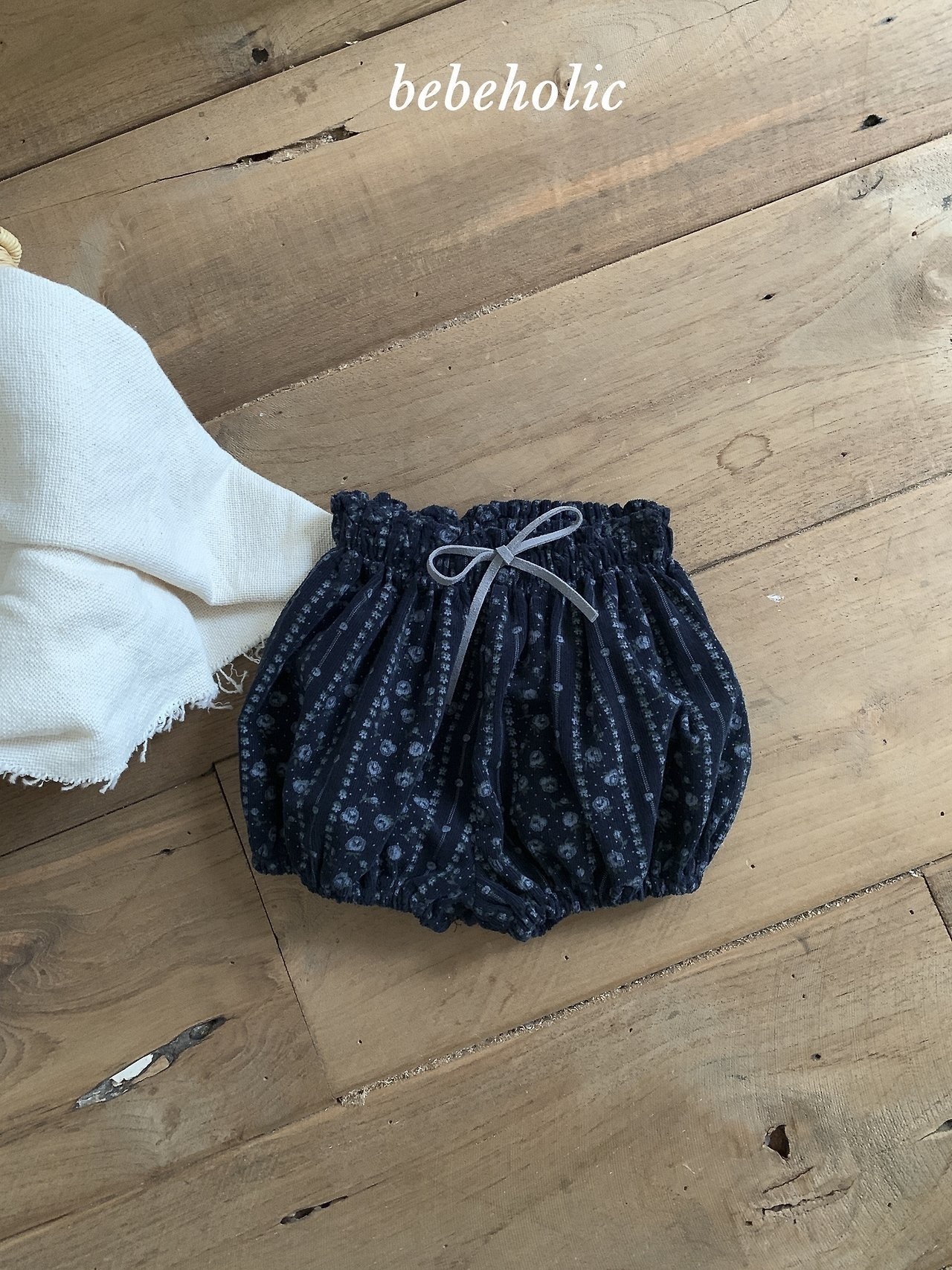 BEBE HOLIC Bubble Pants