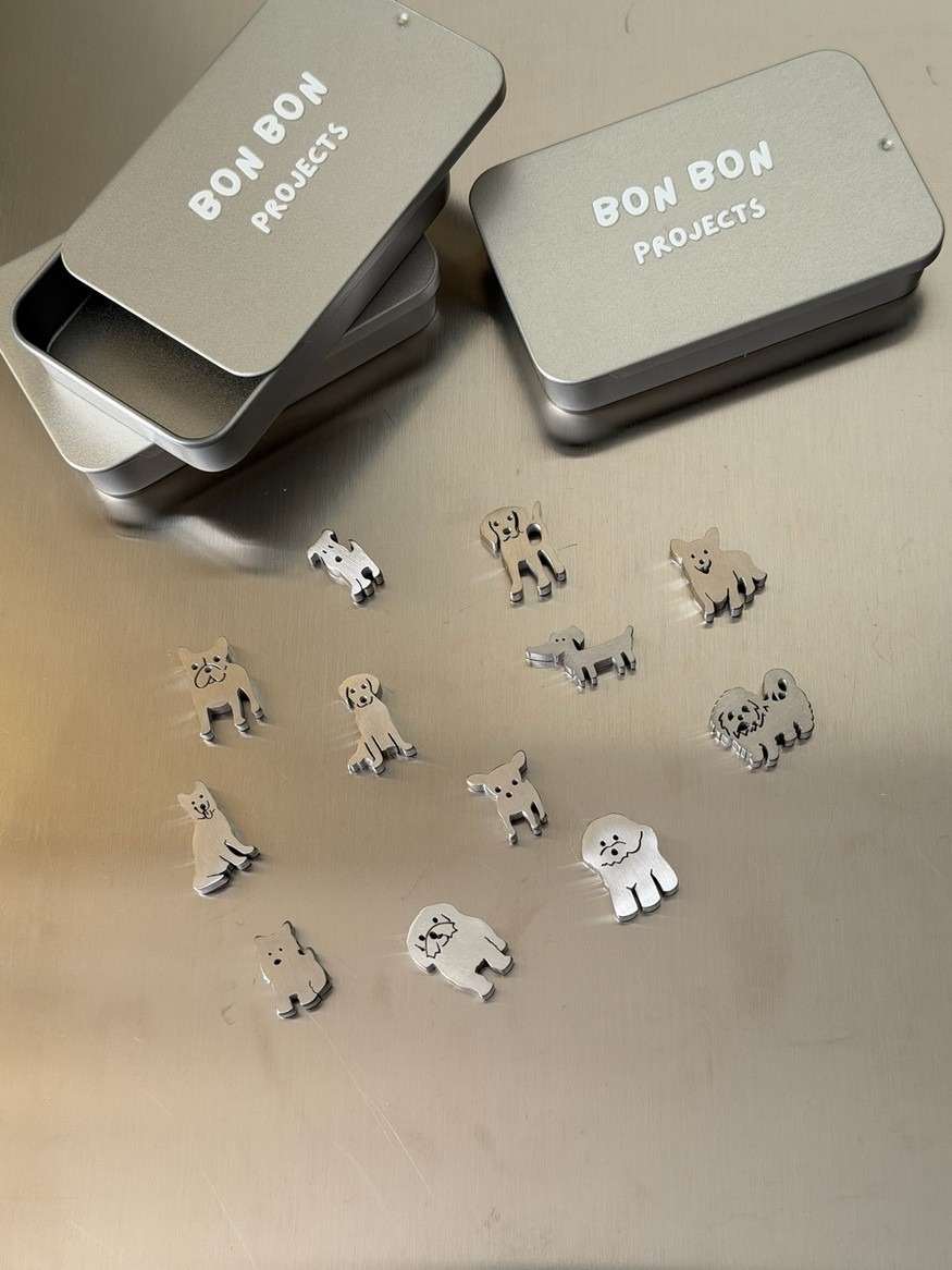 【 泰國連線 】bonbon 狗狗造型抹茶篩粉壓塊 "(官網顯示買 3 個送收納盒)"