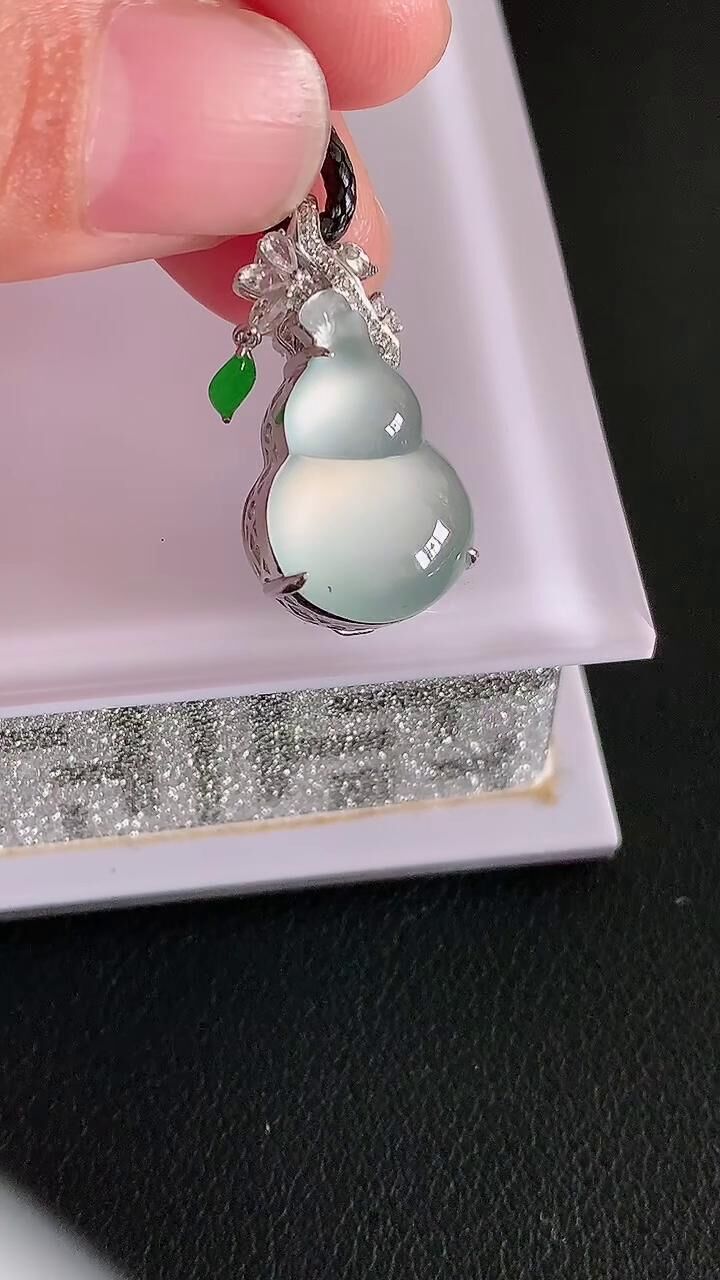 722332 翡翠葫蘆