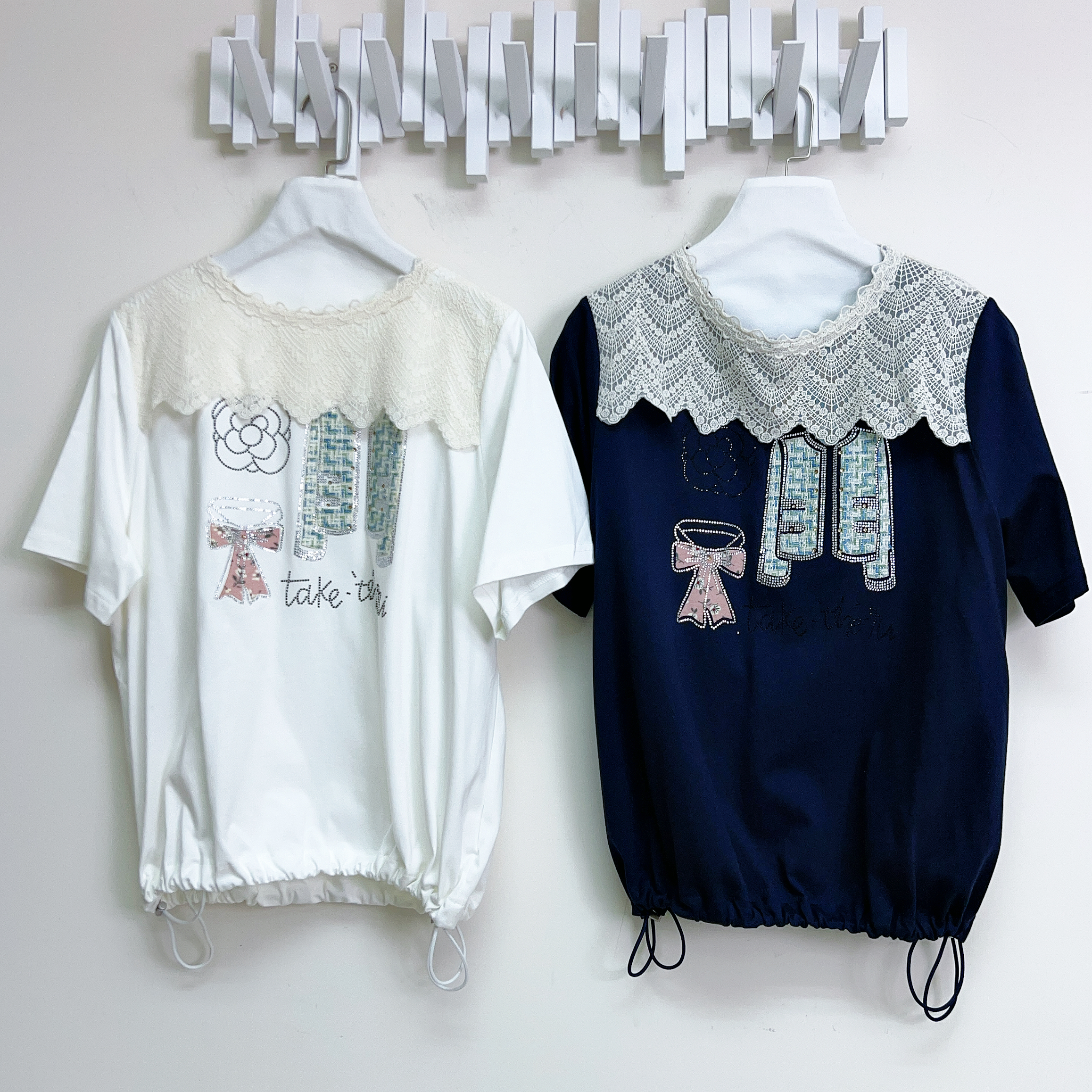山茶花燙鑽蝴蝶結棉質上衣 (胸42-46 腰44-48 長23吋) 37113 #0708clo
