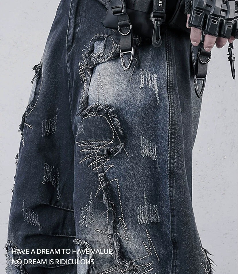 𝙏𝙀𝘾𝙃𝙒𝙀𝘼𝙍 重工洗水刺繡彎刀牛仔褲