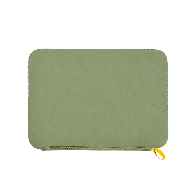ESSENTIALS | Tight Fit Sleeve for MacBook Neo, MacBook Air 13" and MacBook Pro 14" - Olive