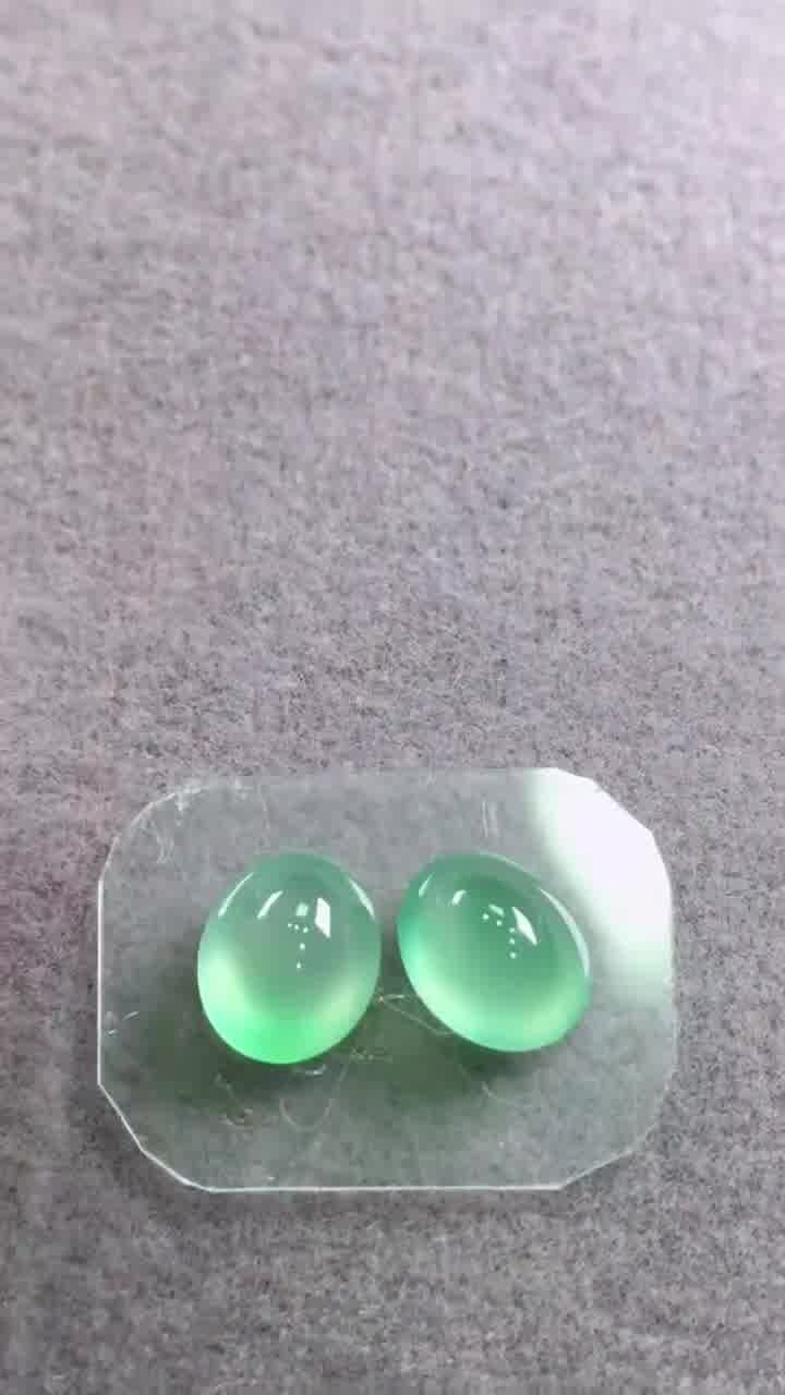 722353 翡翠蛋面一對