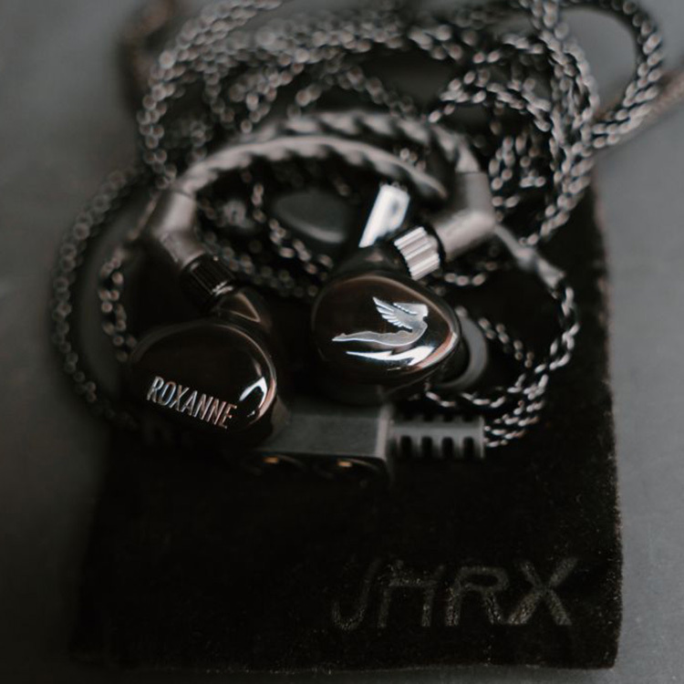 JH Audio Roxanne Universal (Black) – 12 driver / 3‑way crossover IEM