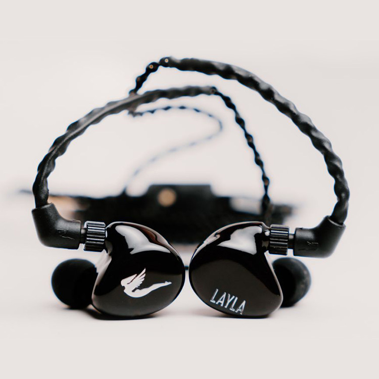 JH Audio Layla Universal (Black) – 12 driver / 4th order crossover IEM