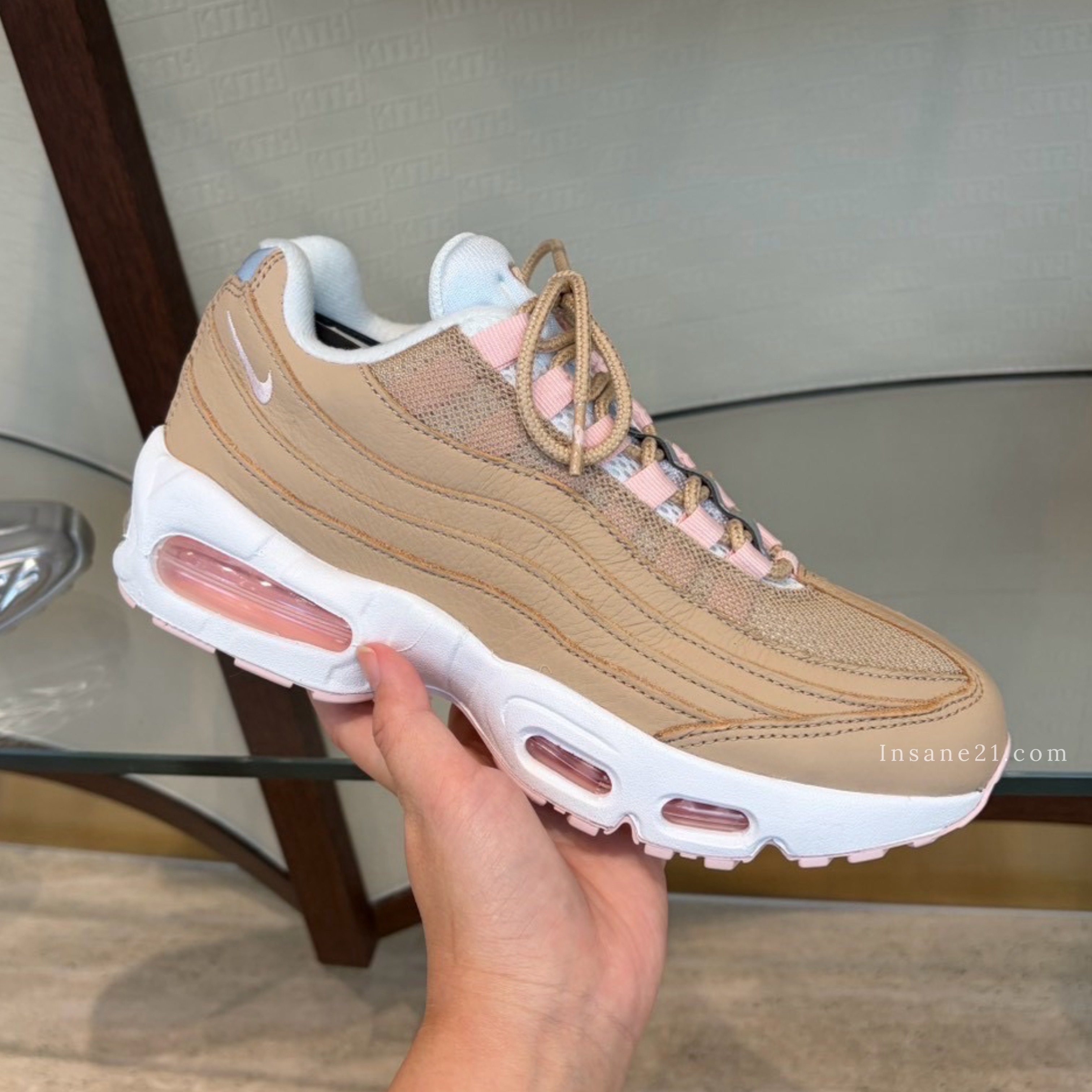 KITH x NIKE AIR MAX 95 GS 奶茶粉 氣墊 慢跑 女鞋 IM6039-201
