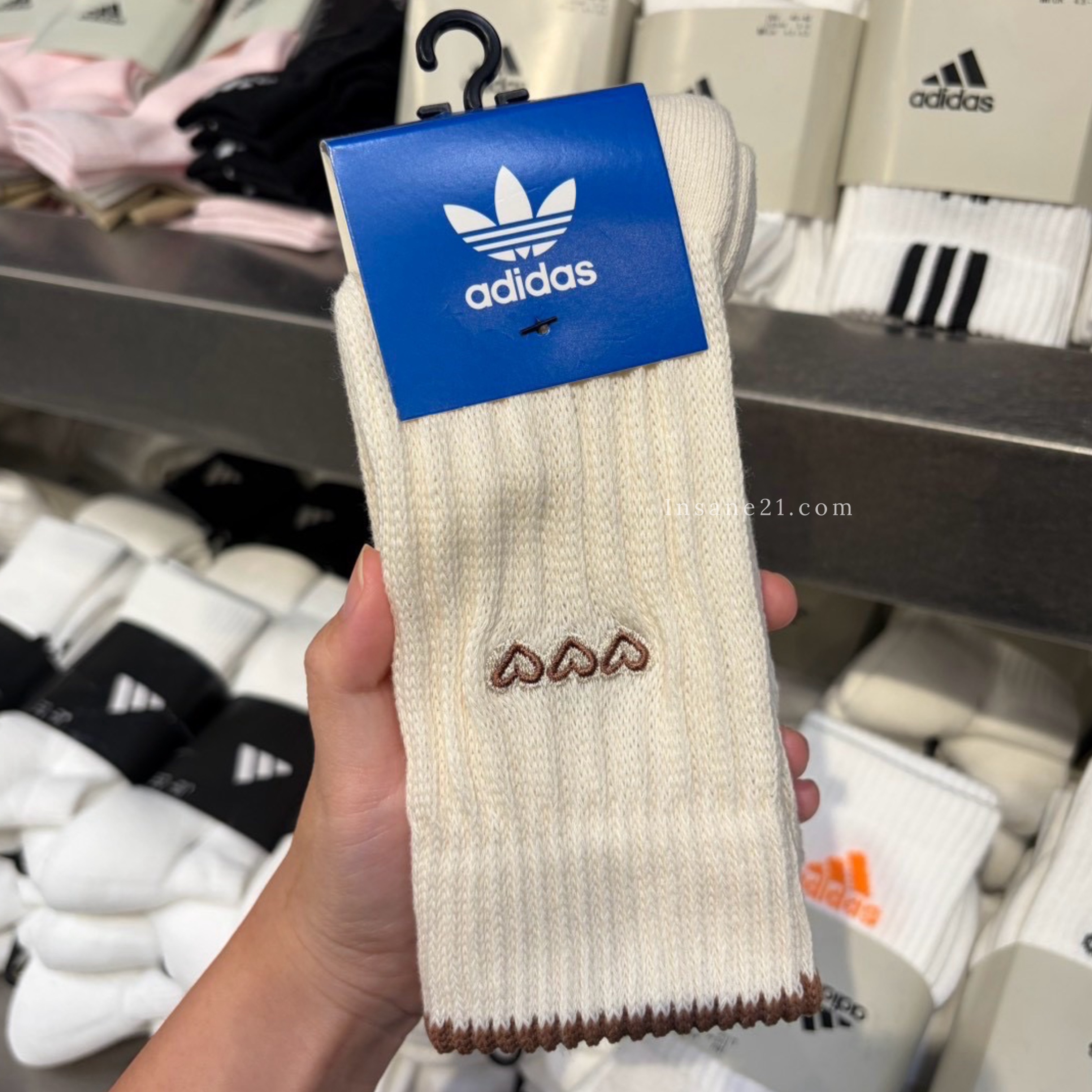 ADIDAS ORIGINALS 愛心 米白 棕線 長襪 JX9051