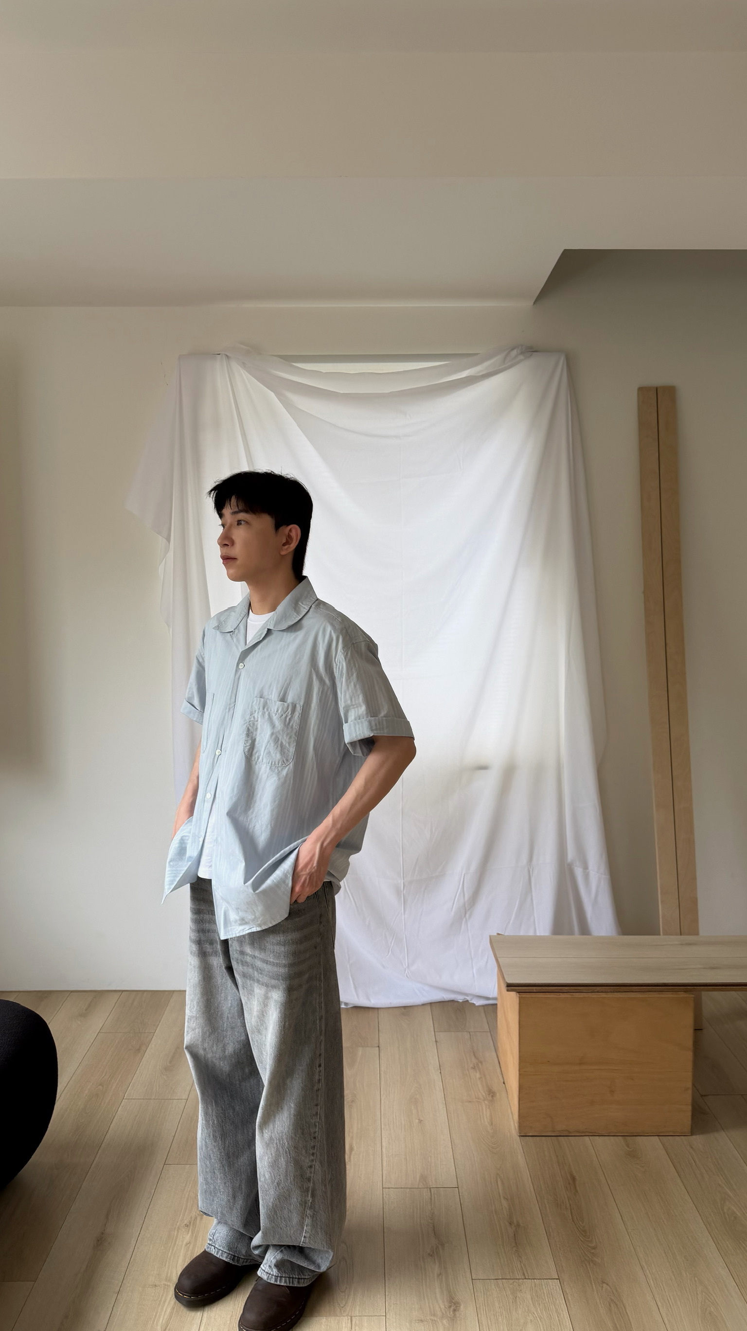 直紋光澤短衫