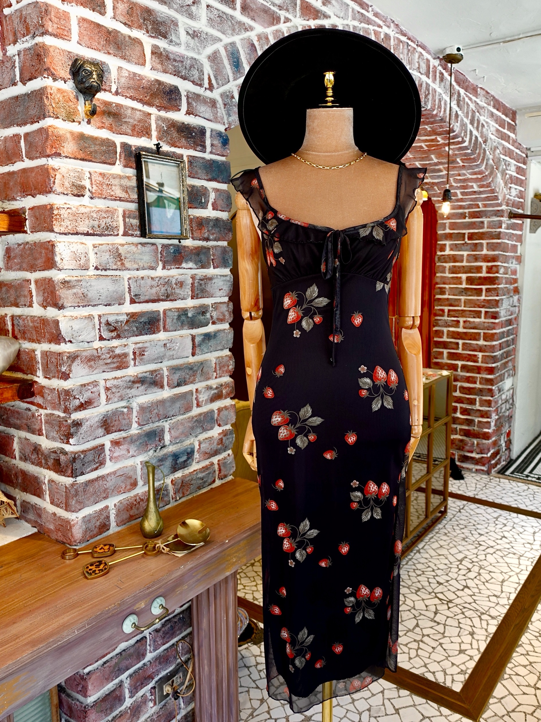 Black Floral黑色印花透紗荷葉飾邊Midi Dress