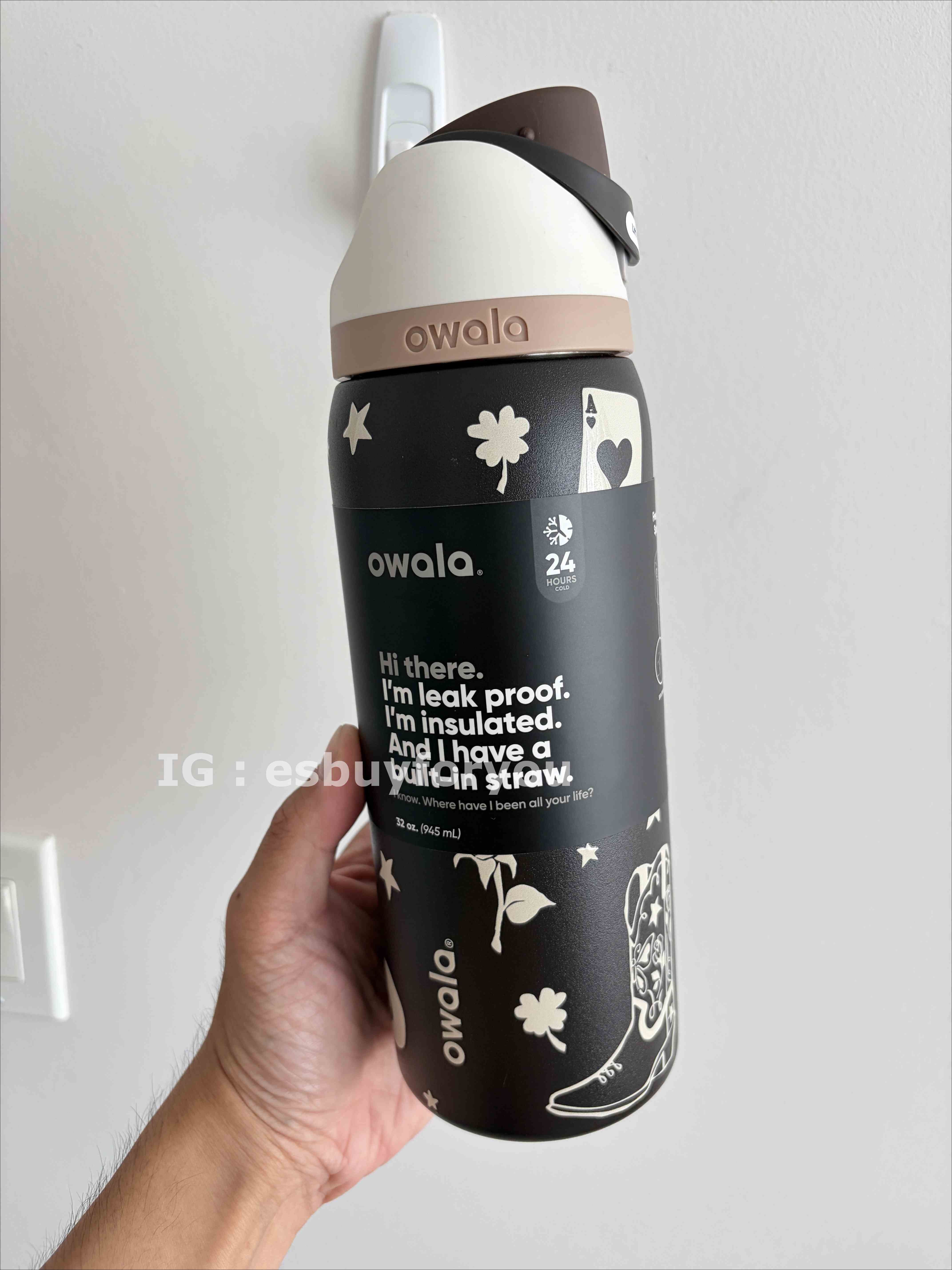 Owala x UO限定款 (32oz 945ml) 滿版圖案 不鏽鋼 FreeSip 水壺 (內有吸管)