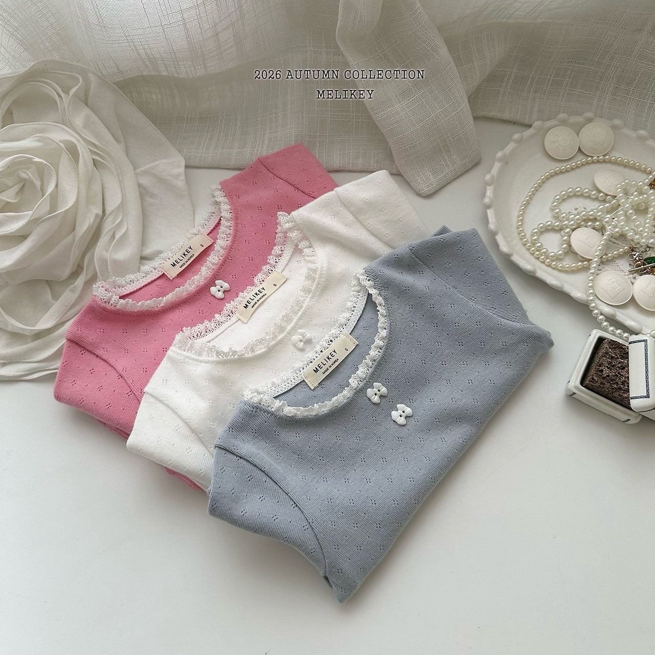 MELIKEY Ribbon Button Tee