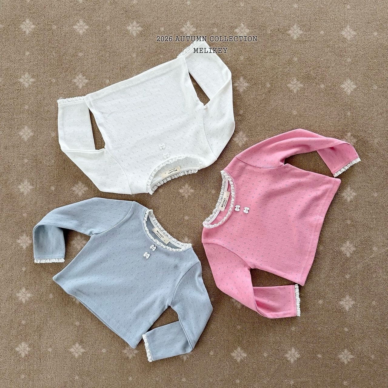 MELIKEY Ribbon Button Tee