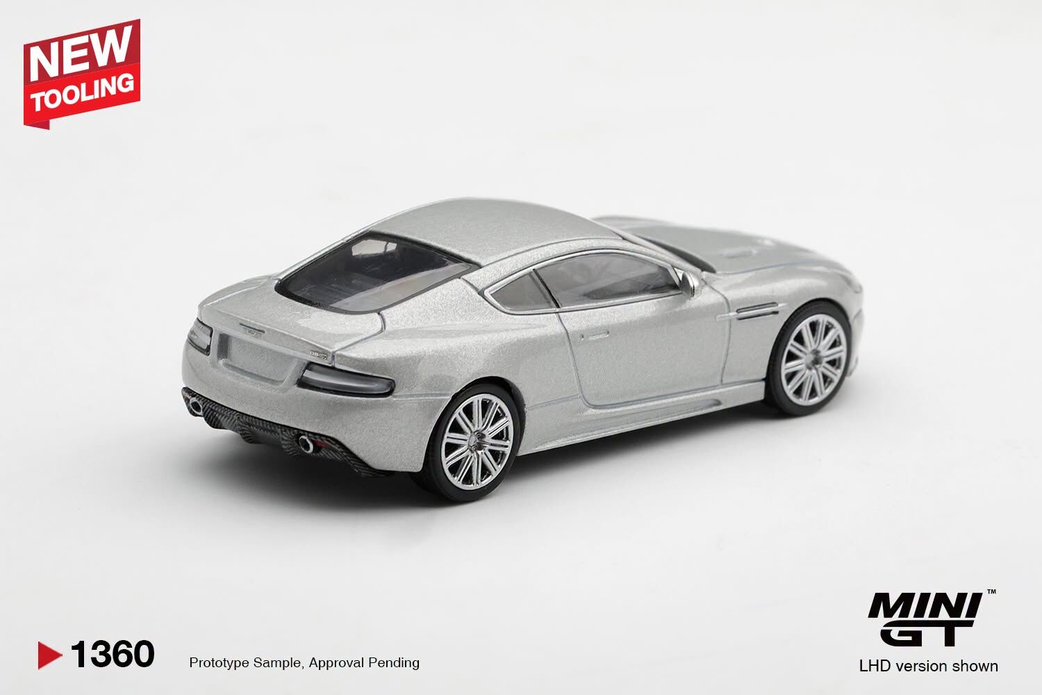 [預訂] Mini GT #1360 阿士頓馬田Aston Martin DBS 2008 Lightning Silver 右軚