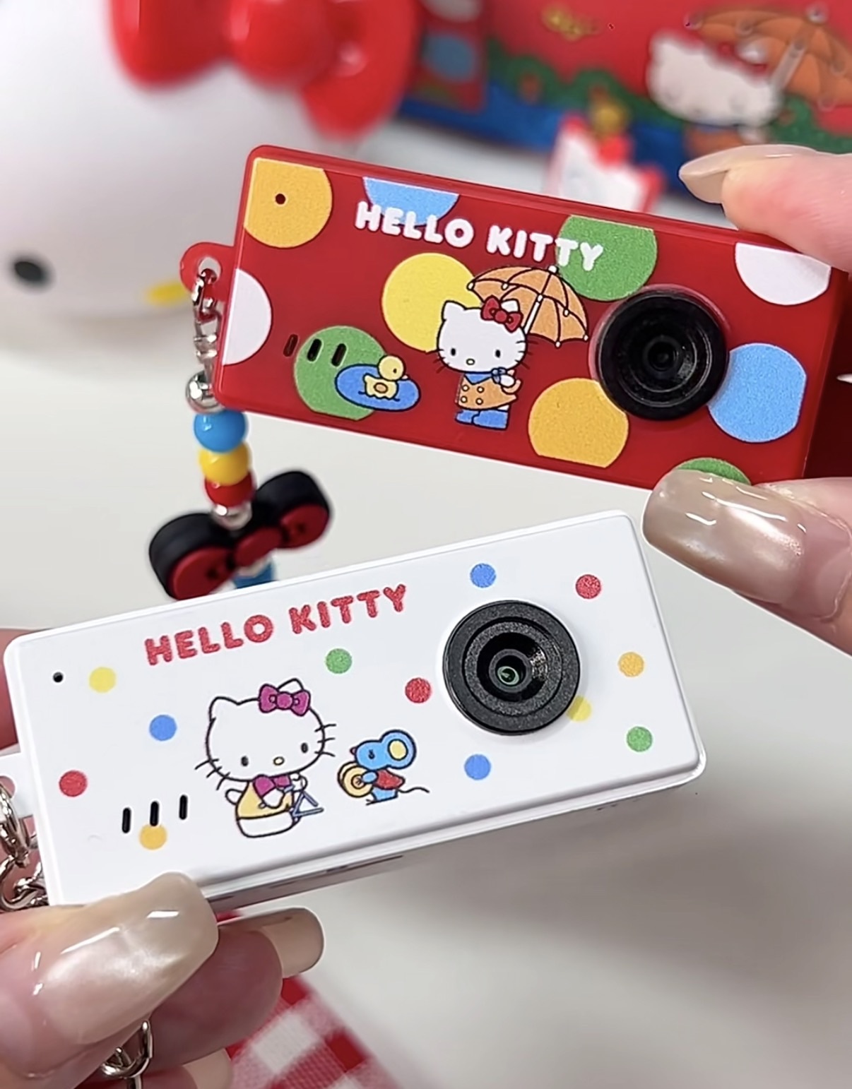 <可以拍的盲盒📸> Hello Kitty 玩耍時間到系列 迷你相機盲盒 鑰匙圈