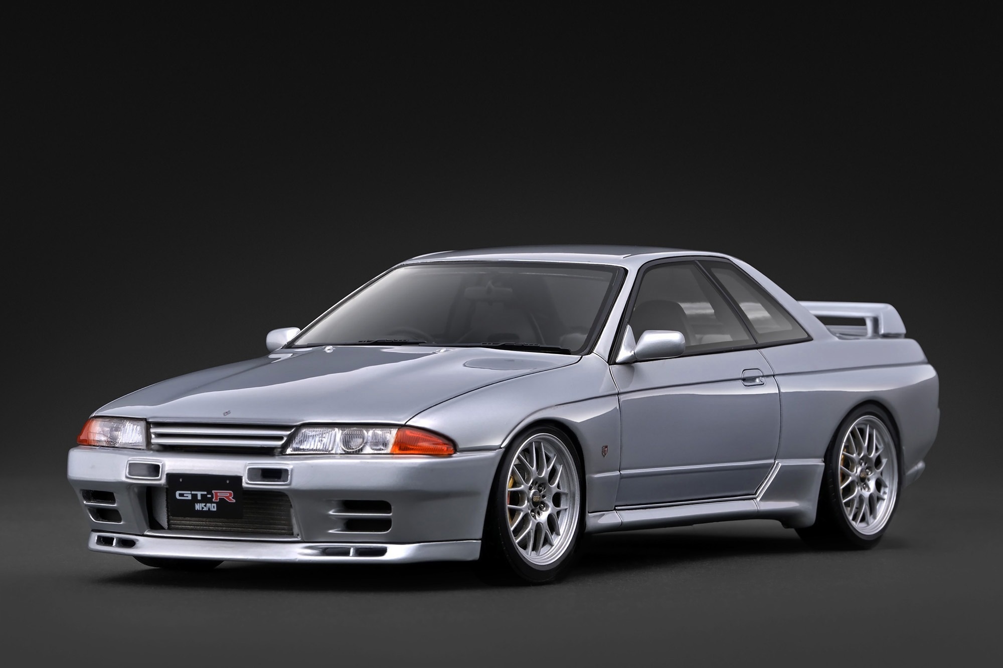 預訂 (訂金$300) (預訂價$2214):1/18 IG Nissan Skyline GT-R NISMO (BNR32) Silver (IG4078)