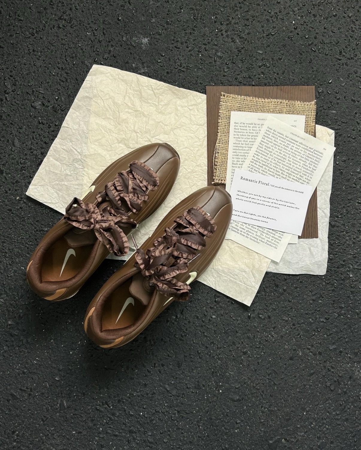 女鞋 NIKE W SHOX Z LACE 巧克力棕 氣墊 緩震 復古 緞面鞋帶 芭蕾風 彈簧鞋 運動鞋【IV6171-200】