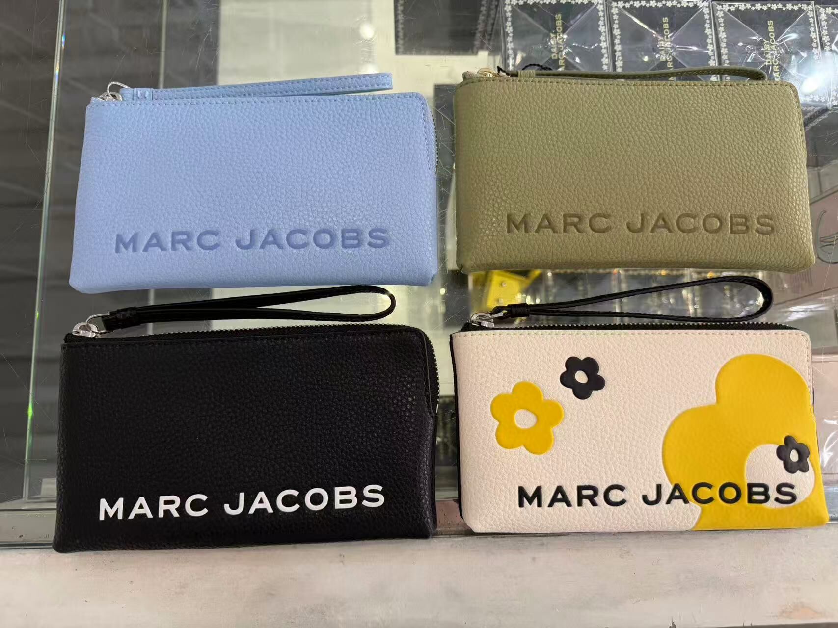 【預購】Marc Jacobs H0805101 Bold 荔枝紋拉鍊零錢包