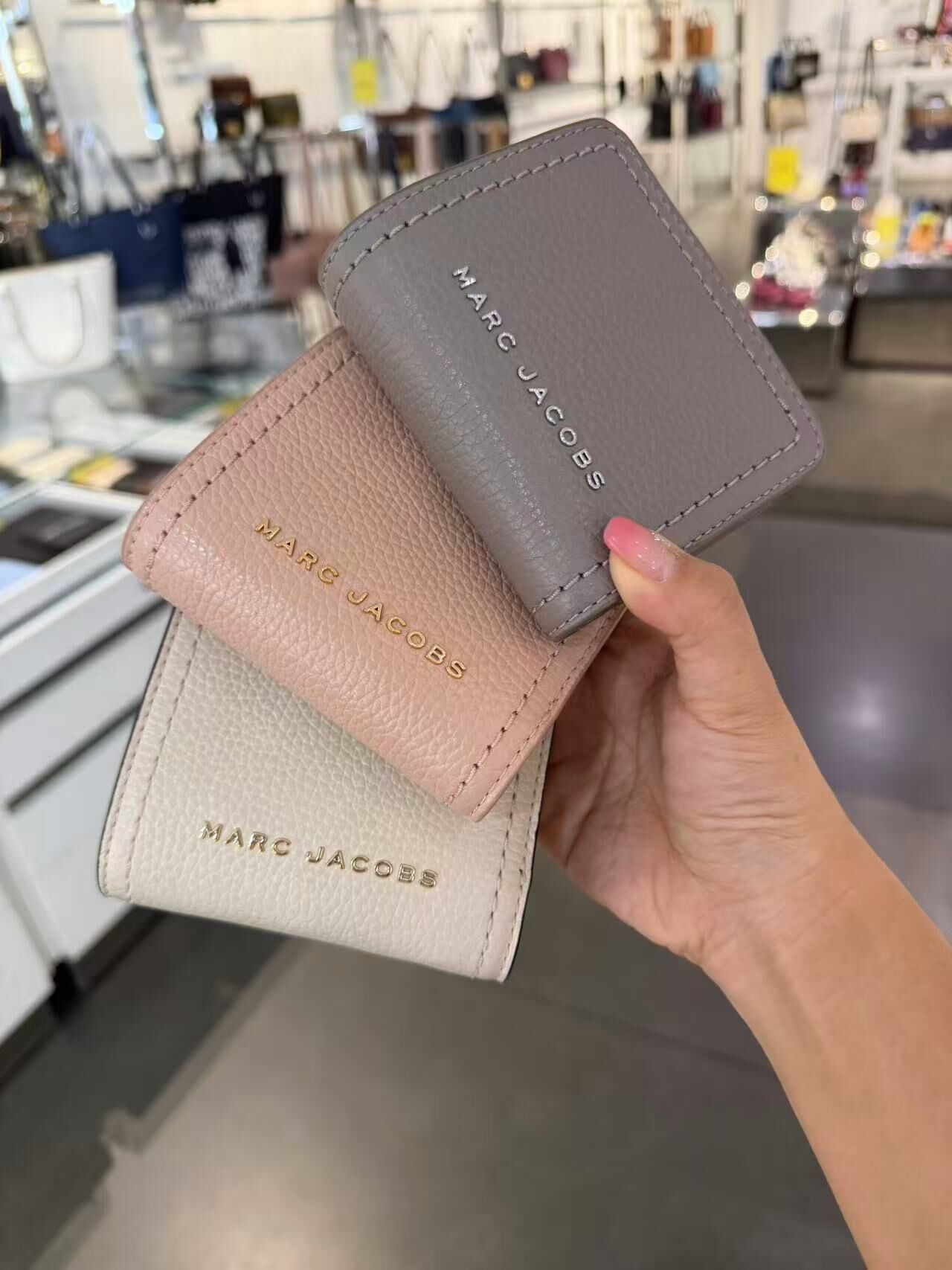 【預購】Marc Jacobs H0805102 The Mini Compact 迷你短款銀包