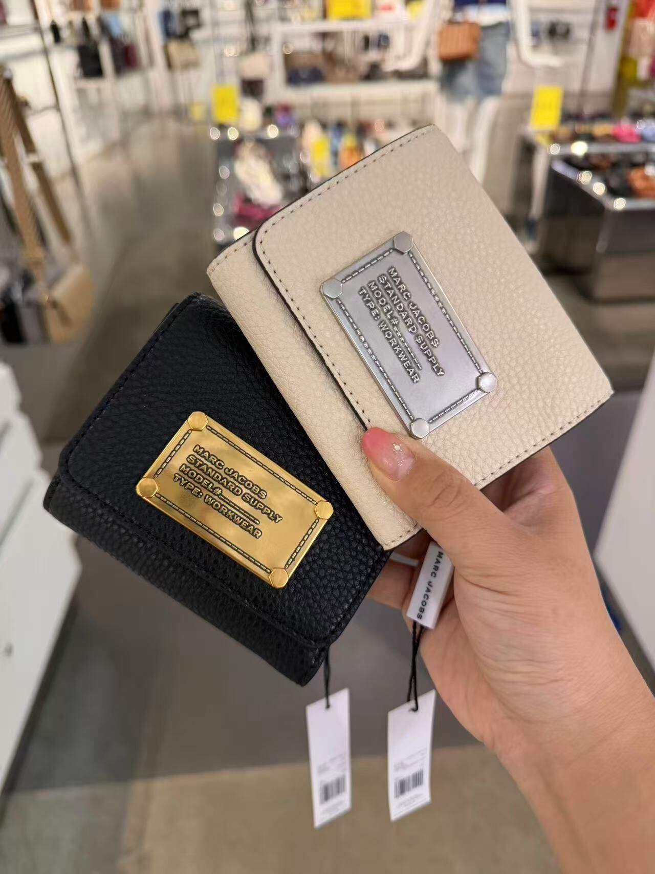 【預購】Marc Jacobs H0805104 短款三摺銀包