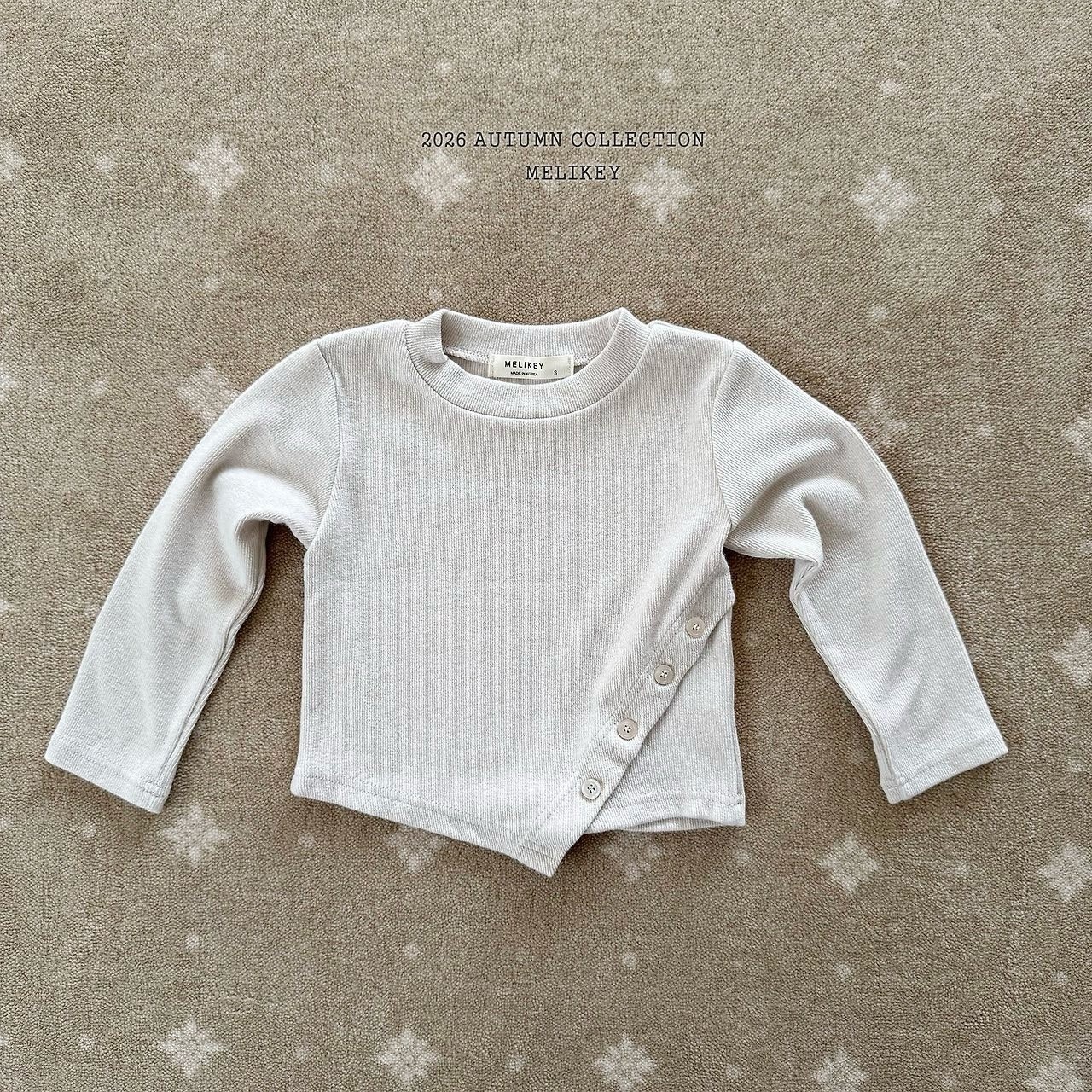 MELIKEY Diagonal Button Tee