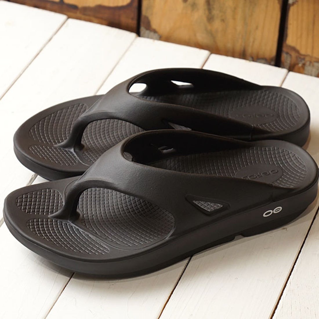 【預購】國外爆紅 OOFOS 恢復鞋 Ooriginal Unisex 肌力 紓壓鞋 涼鞋 夾腳拖 防水 人字拖鞋