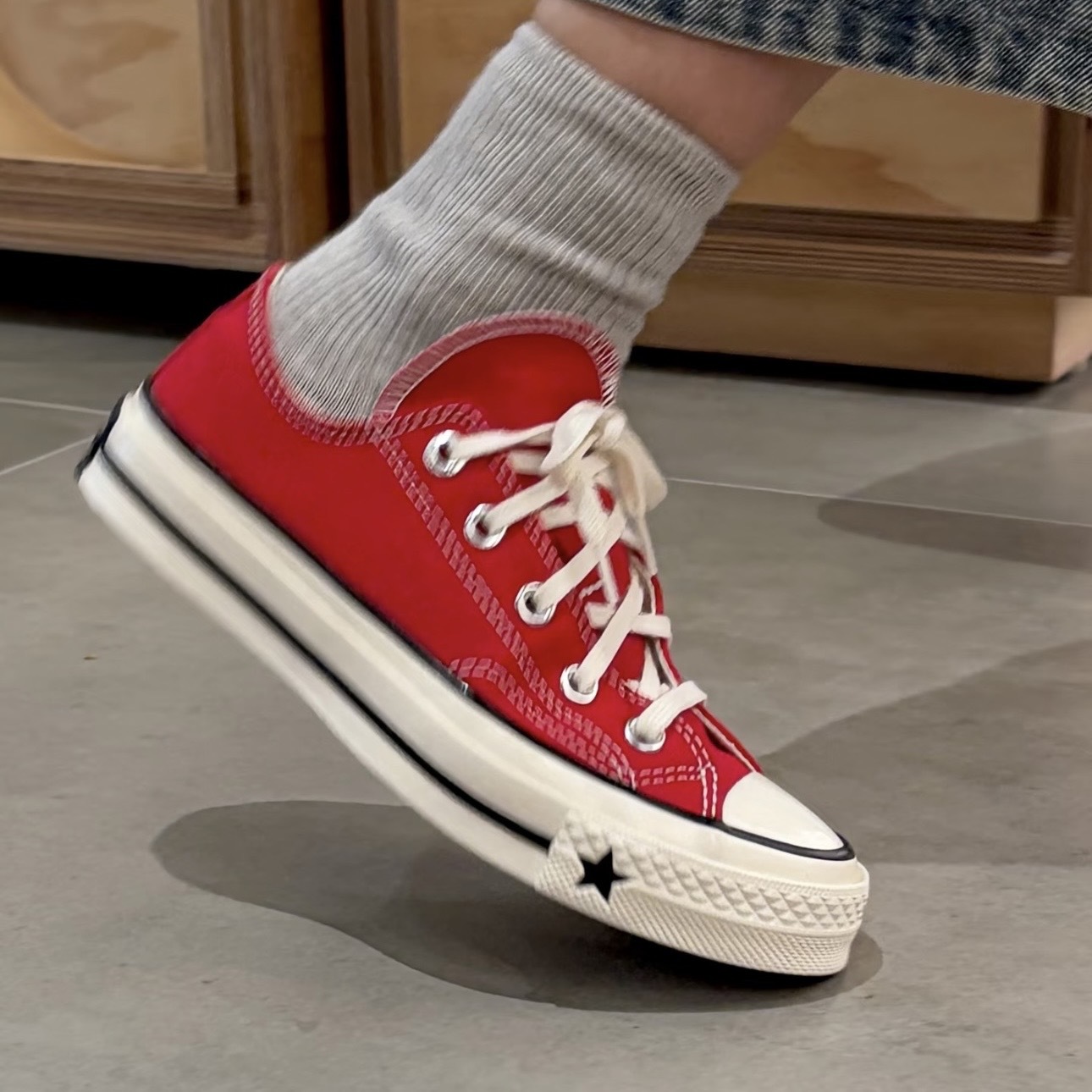 CONVERSE CHUCK 70 X 正紅 奶油底 低筒 帆布鞋 KARINA代言 匡威 男女 A24235C