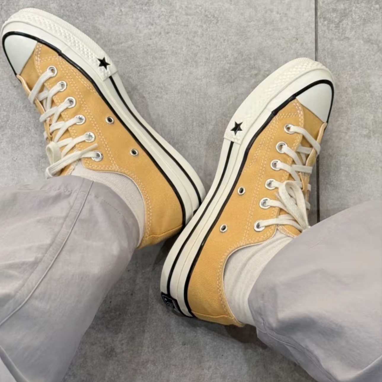 CONVERSE CHUCK 70 X 蜂蜜奶黃 低筒 帆布鞋 匡威 男女 KARINA代言 A24236C