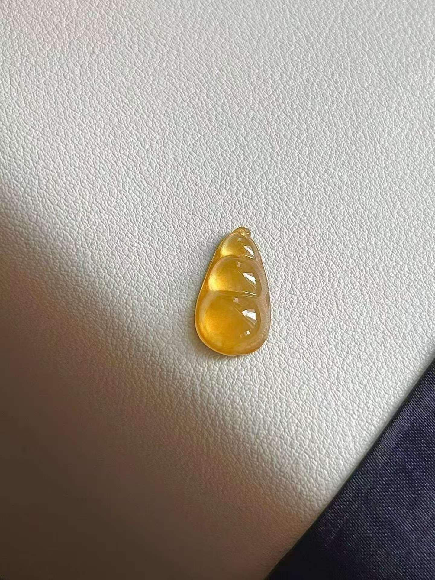 723346 翡翠黃翡福豆
