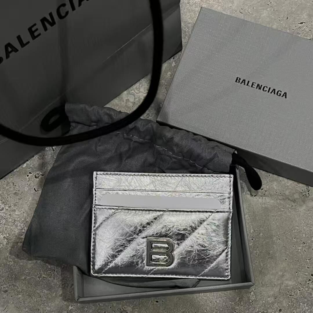 【預購】Balenciaga S080501 Crush 小牛皮菱格紋卡套 (銀色)