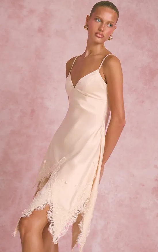 Zoey奶油白色緞面蕾絲Dress