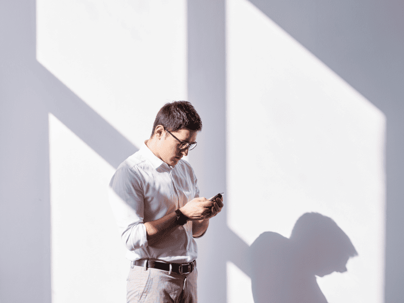 我的手機支援 eSIM 嗎？