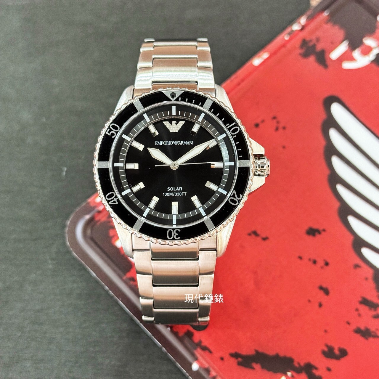 【EMPORIO ARMANI 亞曼尼】World Explorer 系列男士太陽能潛水造型腕錶AR11787 42mm 現代鐘錶