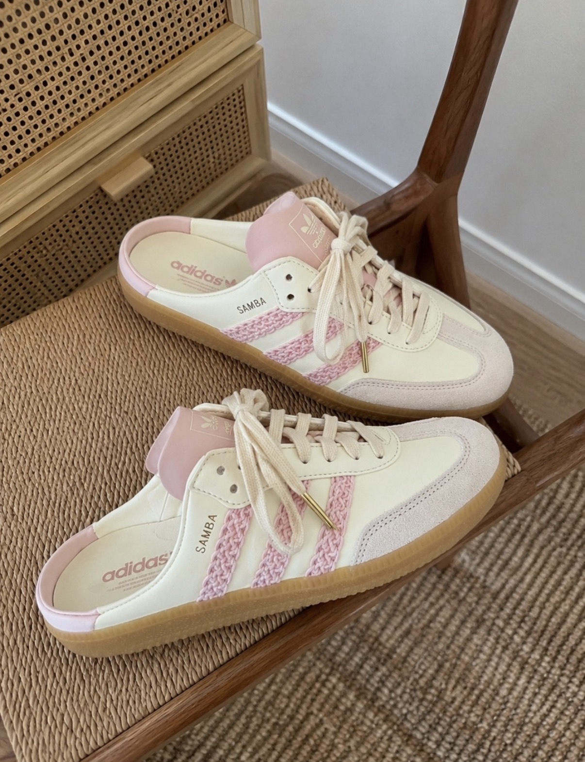 女鞋 ADIDAS SAMBA OG MULE W 奶油桃子 歐陽娜娜同款 編織 德訓鞋 半拖 休閒鞋 懶人拖鞋 穆勒鞋【HP5052】