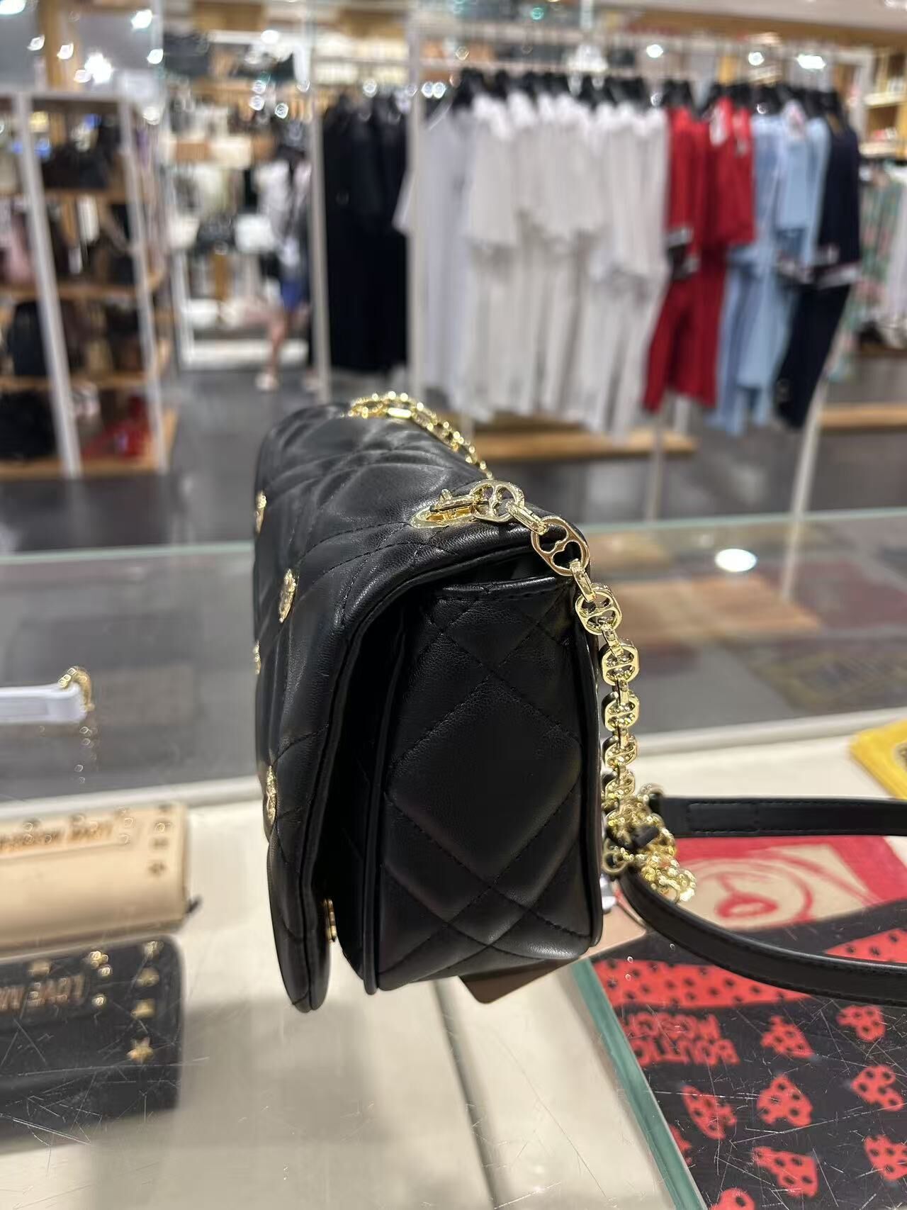 LYS02231 Love Moschino 心心窩釘鏈條袋