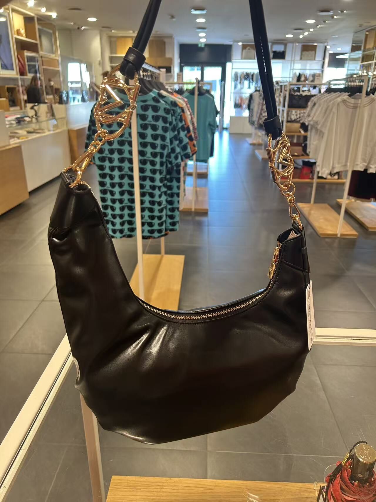 LYS02232 Love Moschino 流浪袋黑色
