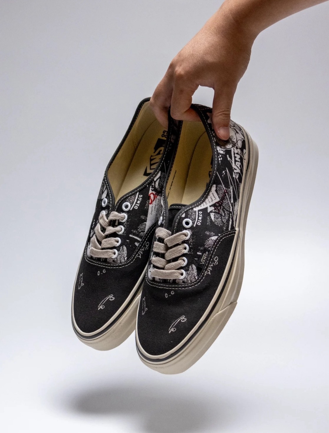 【APAIR】預購 Vans X POP MART Authentic 44 LX 泡泡瑪特 聯名款 黑白 塗鴉 帆布鞋 VN000EAK6BT