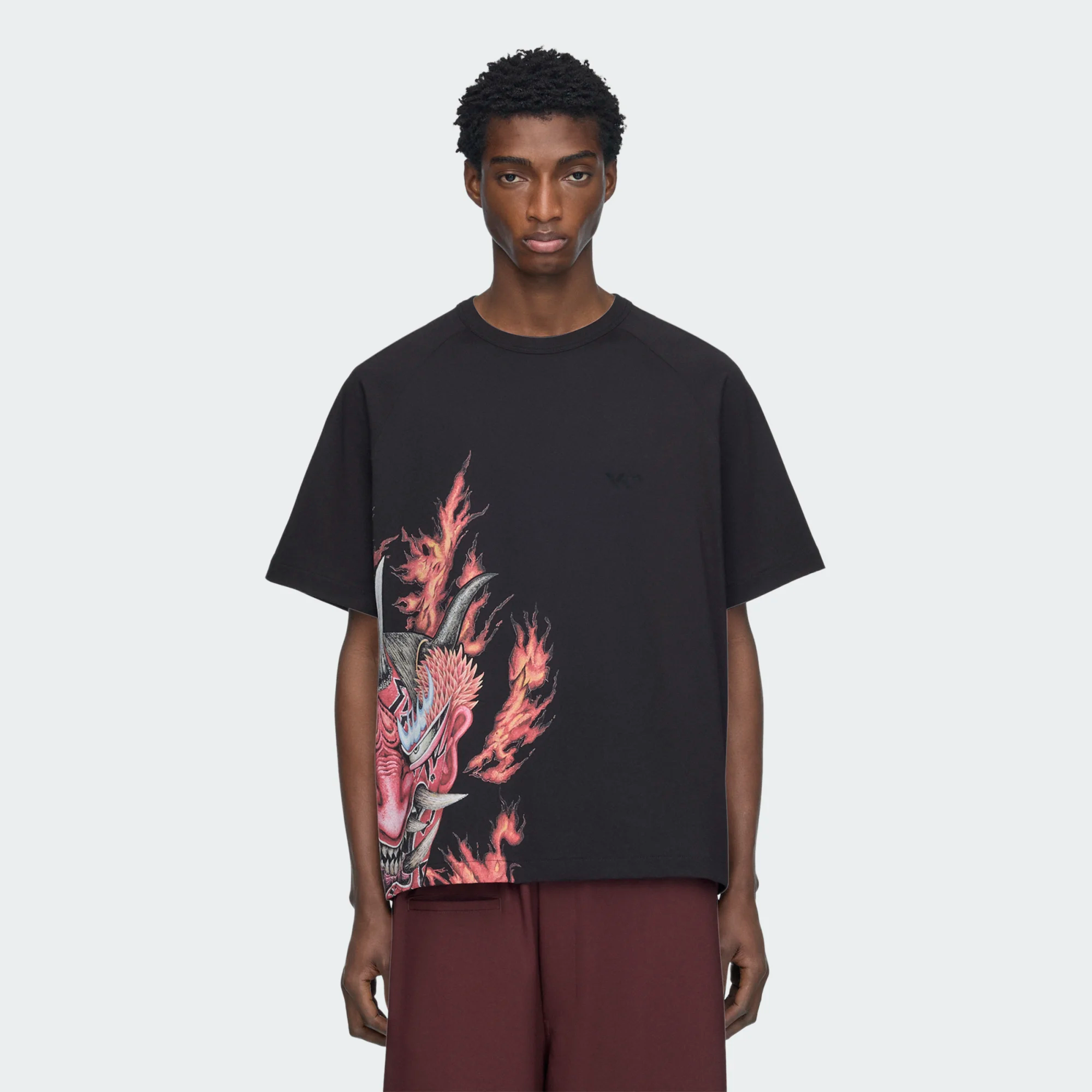 【 Y-3 GFX SS TEE 般若圖案短TEE - 黑 】