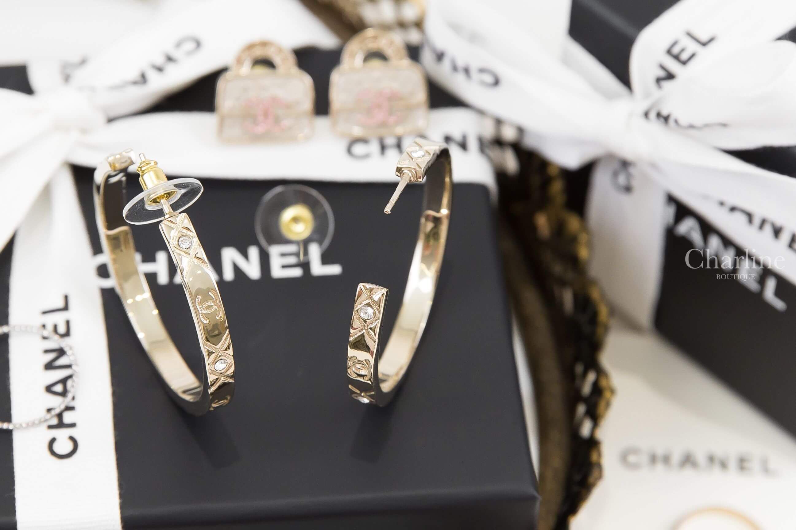 Chanel Hoop Earrings 金色水鑽CC菱格紋圓圈耳環-Charline Boutique 精品代購