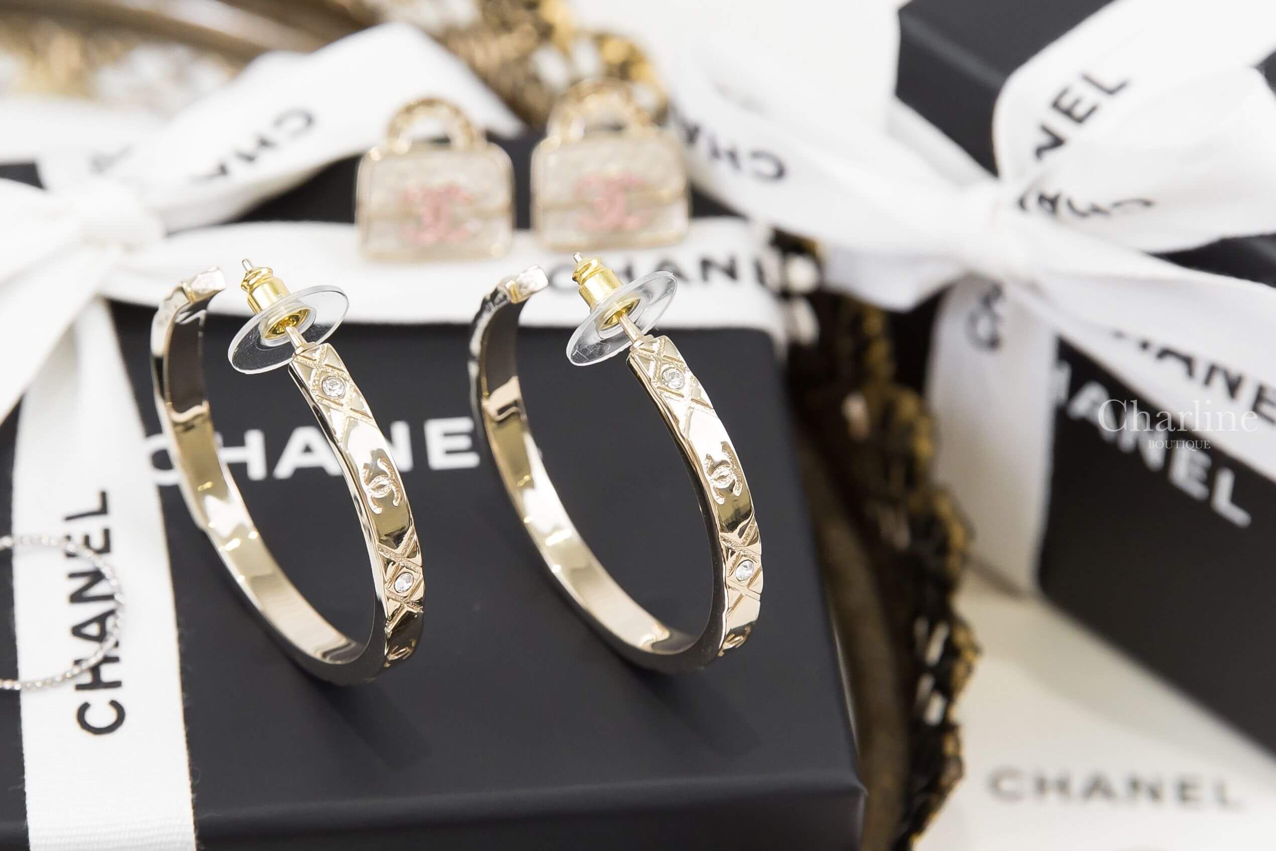 Chanel Hoop Earrings 金色水鑽CC菱格紋圓圈耳環