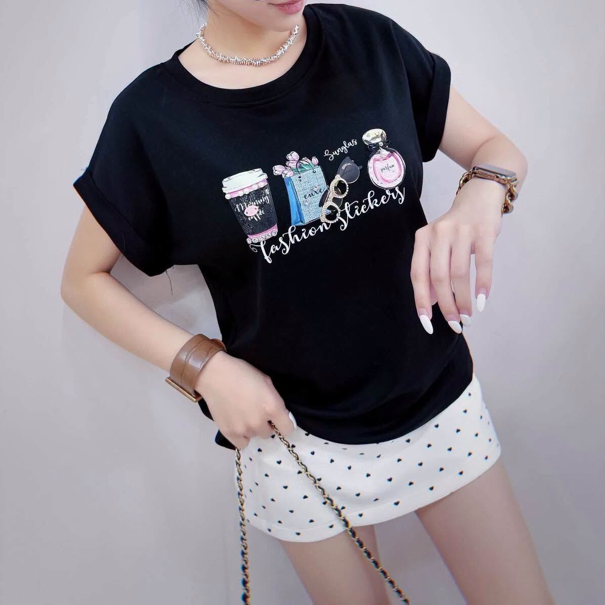 【質感法式珍珠立體飾品設計棉tee】（現貨）