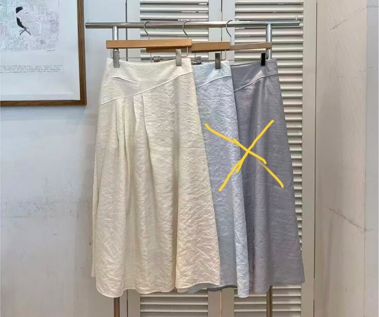 【限量 米 】FS181 下身 長裙 腰26-36 HIP50 長32 $419