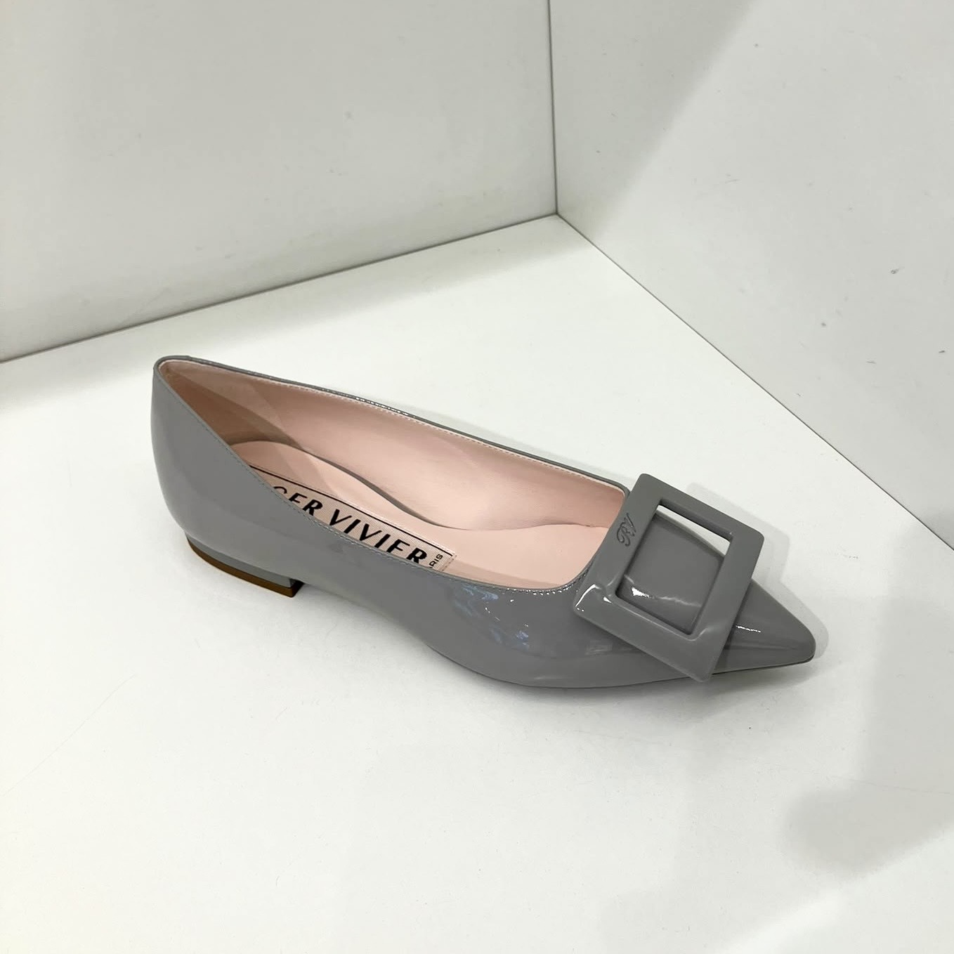 Roger Vivier RV Gommettine Ballerinas flats in leather grey