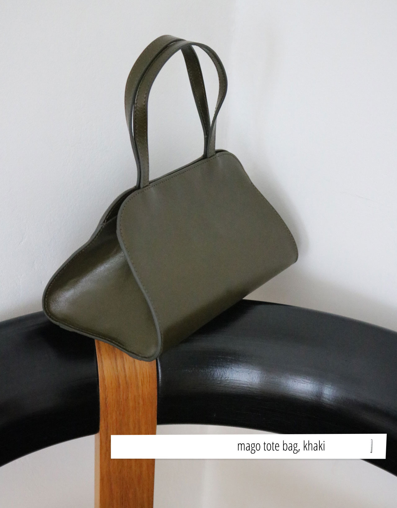 代購價! 牛皮三角mago tote bag