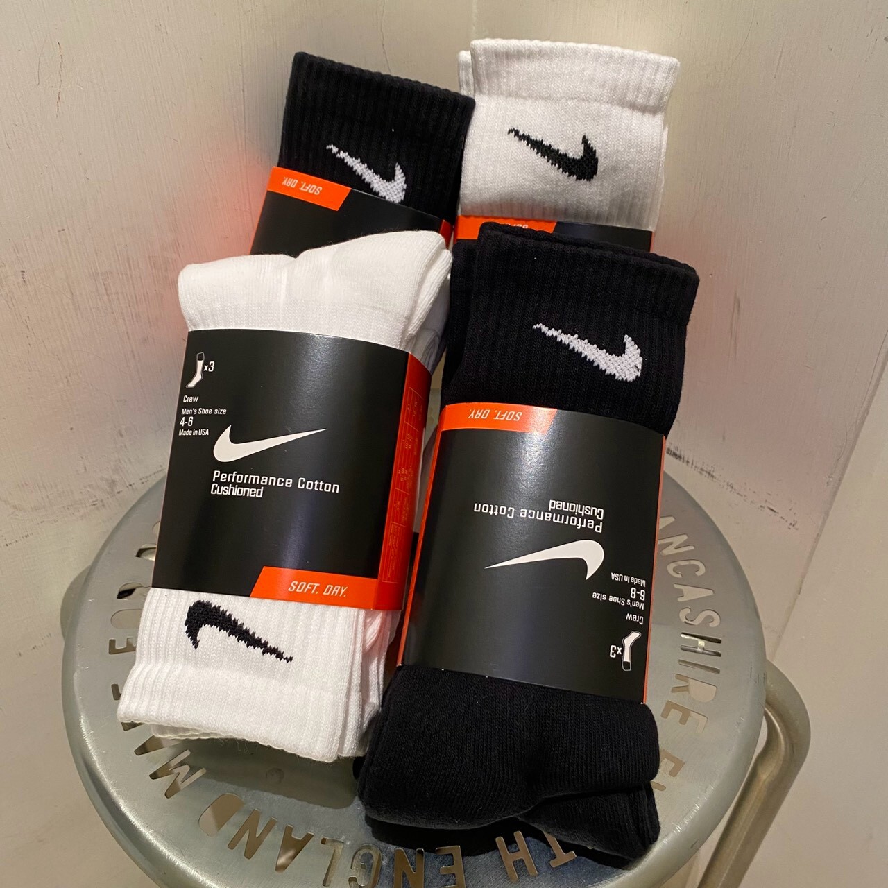 Nike 經典刺繡勾緩震運動中筒襪三入組 SX4700-101 / SX4700-001
