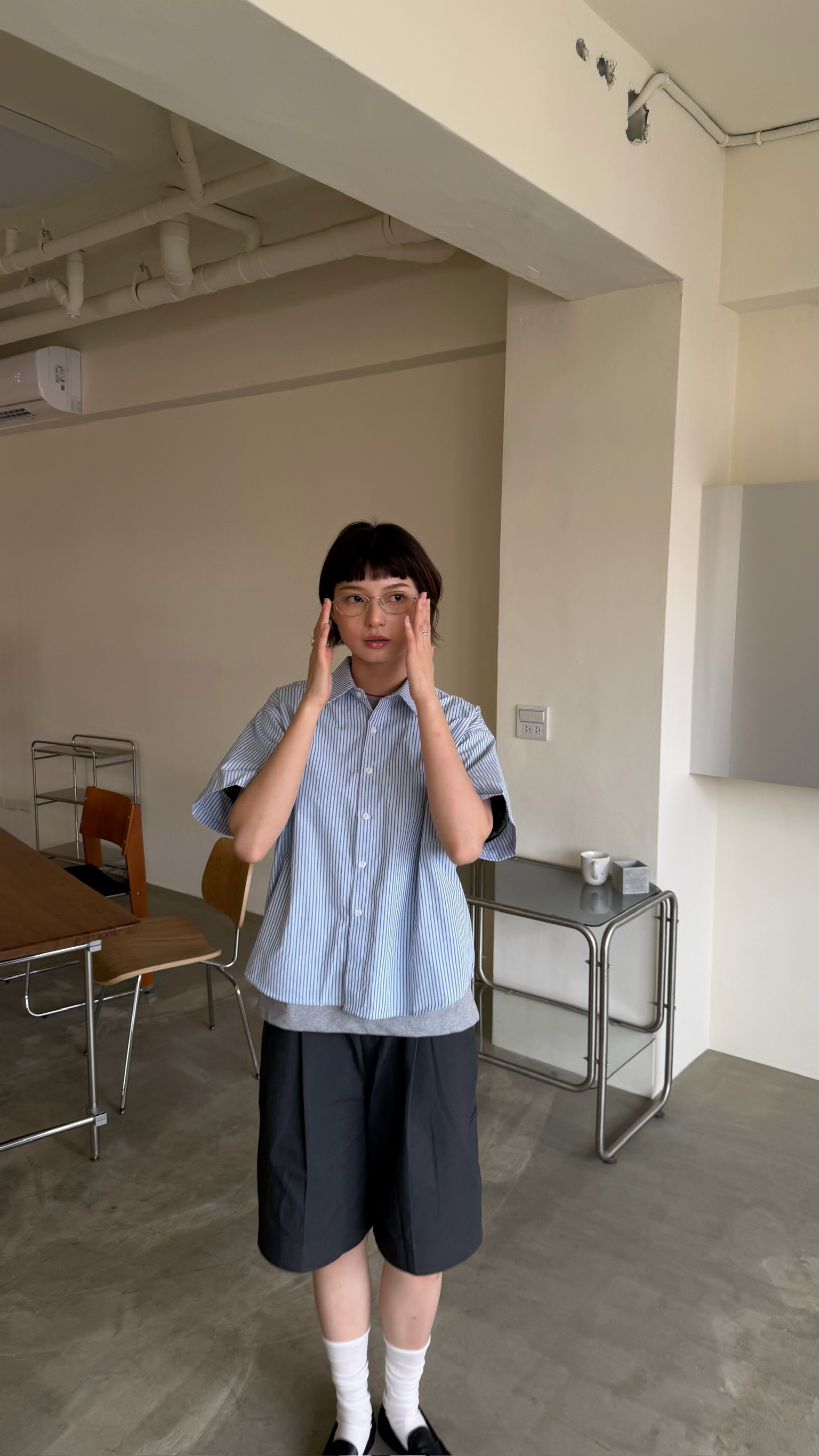 細緻直紋短版衫