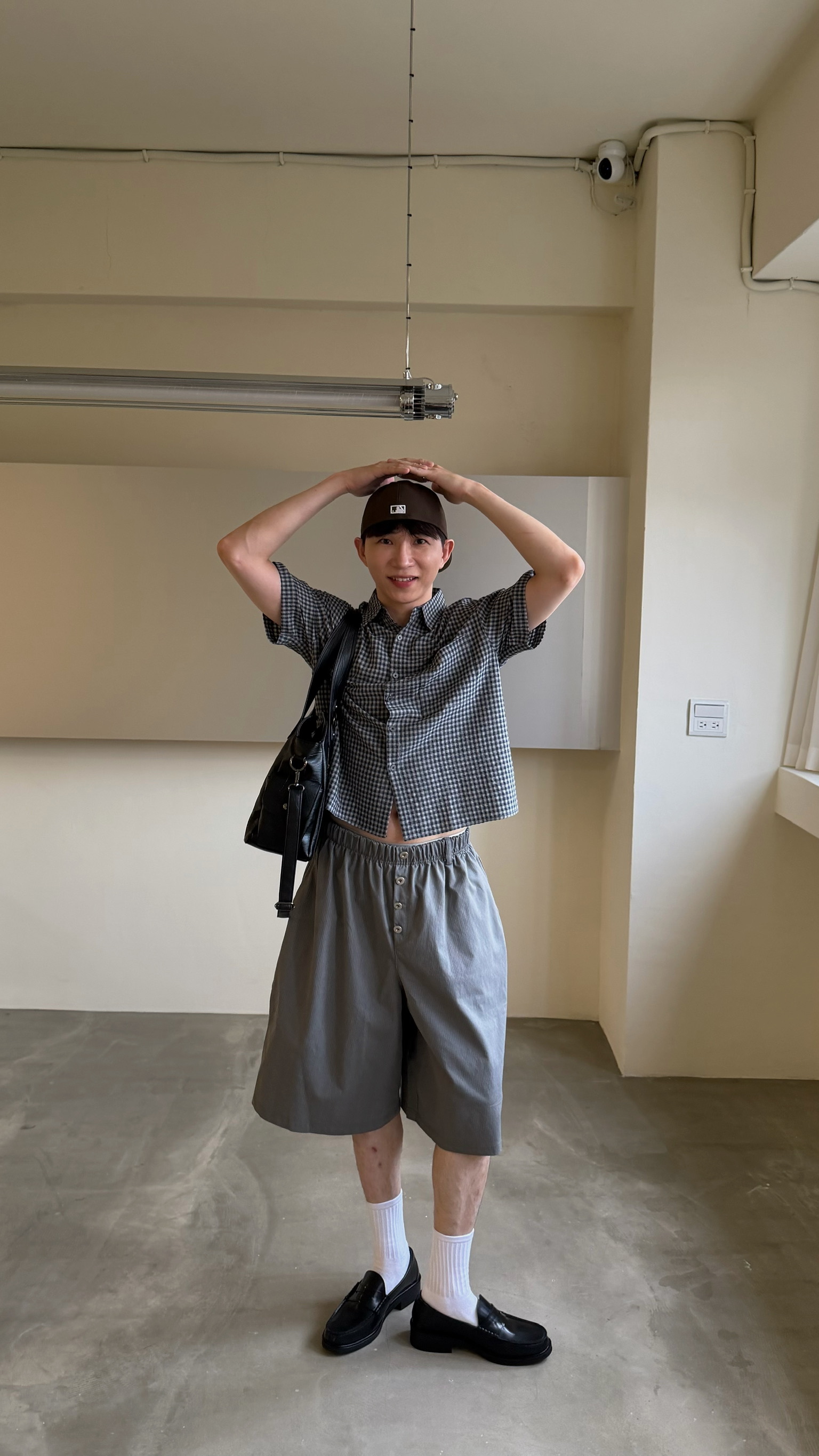 基礎短寬格紋衫（限量）