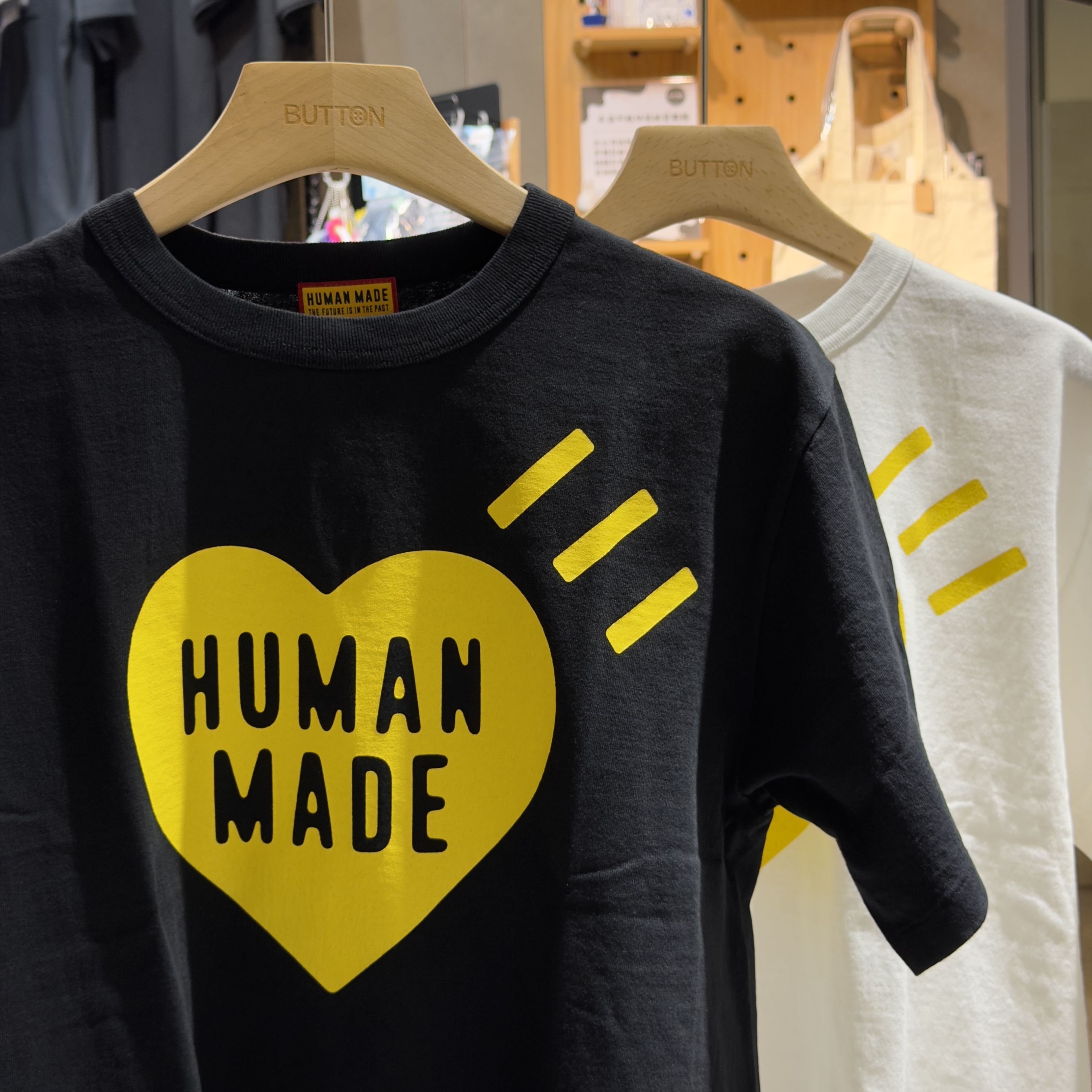【現貨】HUMANMADE HEART GRAPHIC T-SHIRT SHINSAIBASHI 心齋橋店鋪限定 黃色大愛心 短tee HM31TE053